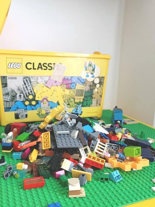 Апартаменты Afiniti Residensi Legoland Medini Нусаджайя Экстерьер фото