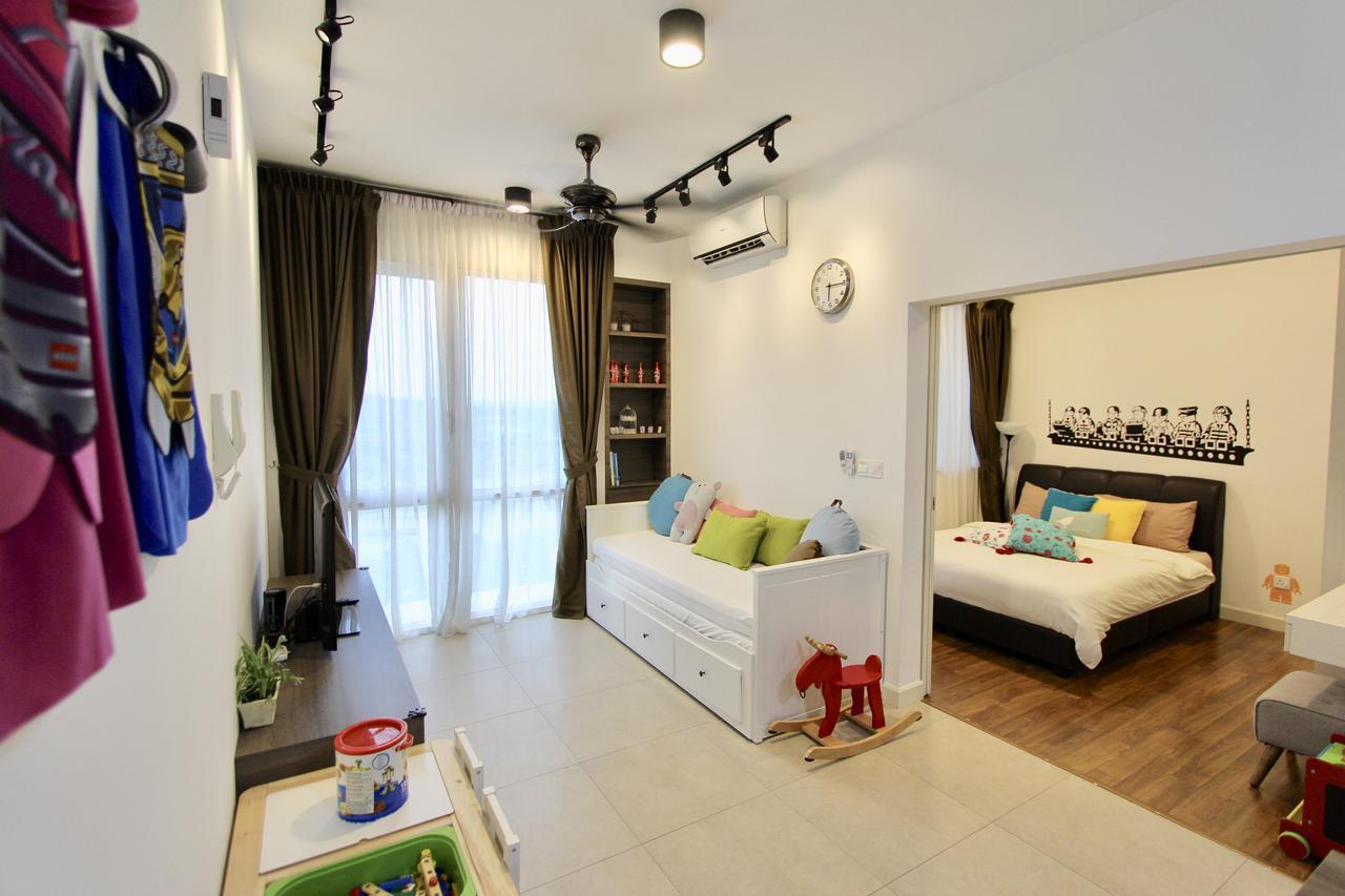Апартаменты Afiniti Residensi Legoland Medini Нусаджайя Экстерьер фото
