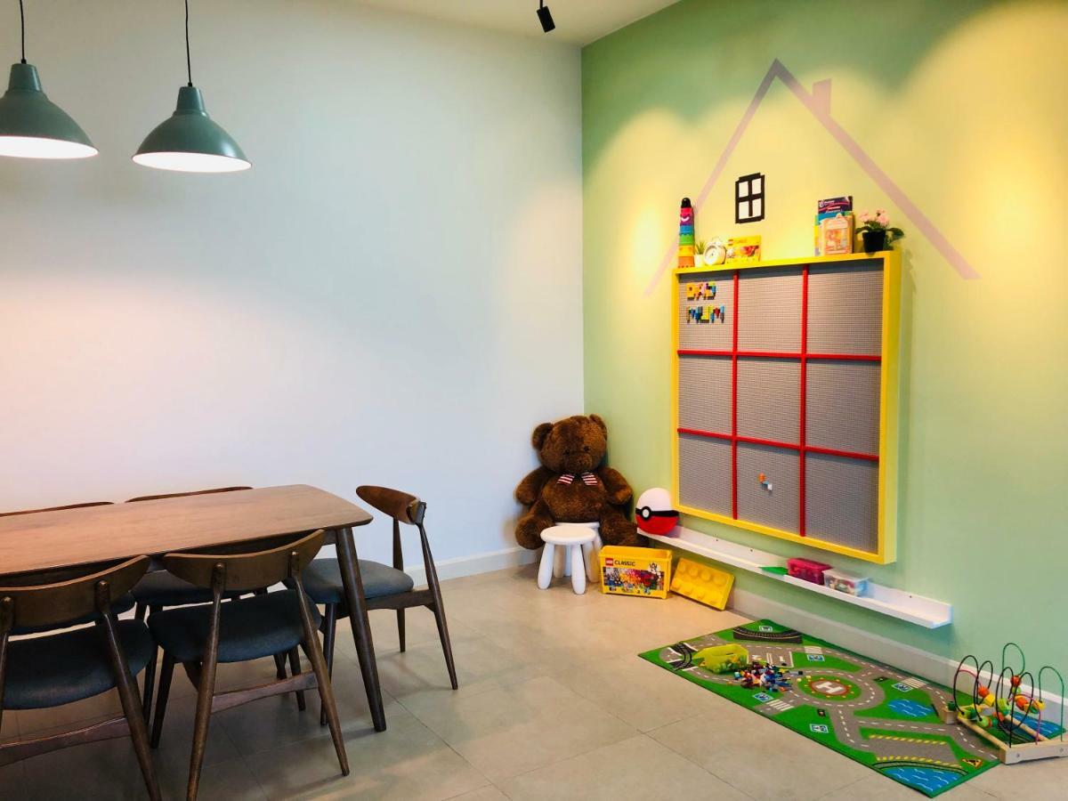 Апартаменты Afiniti Residensi Legoland Medini Нусаджайя Экстерьер фото