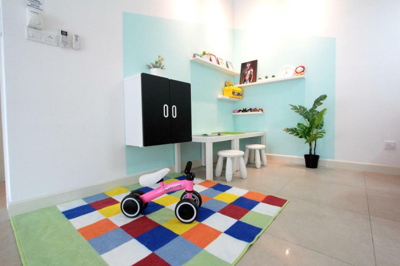 Апартаменты Afiniti Residensi Legoland Medini Нусаджайя Экстерьер фото
